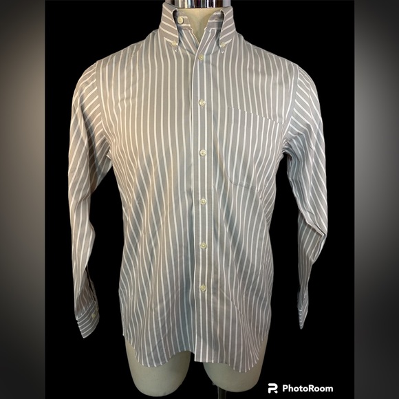 Eddie Bauer Wrinkle Resistant Relaxed Fit Long Sleeve Shirt Men’s Small - Picture 1 of 4